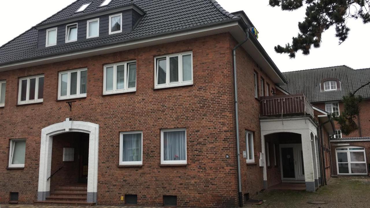 Altes Pastorat Am Husumer Hafen Apartamento Husum  Exterior foto